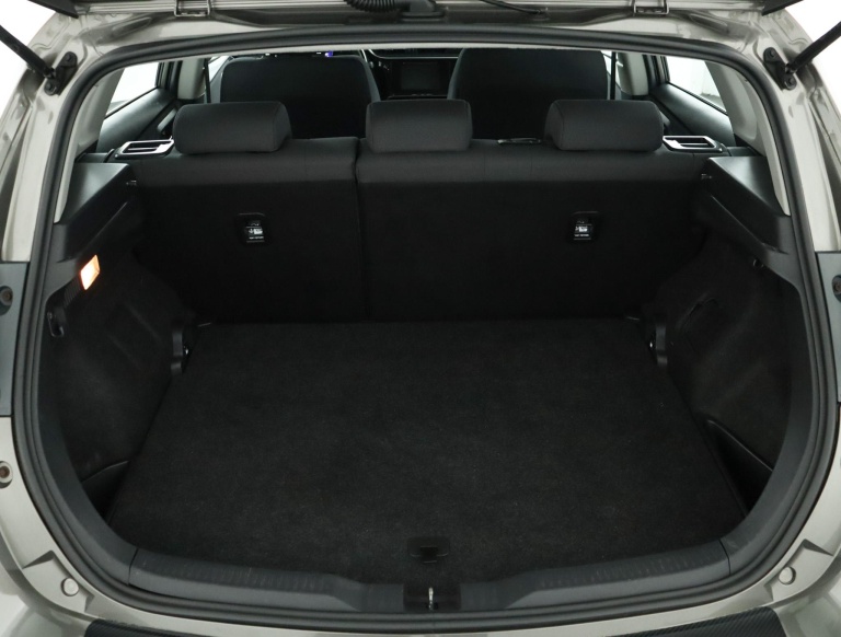 Toyota Auris - 1.2T Aspiration 23