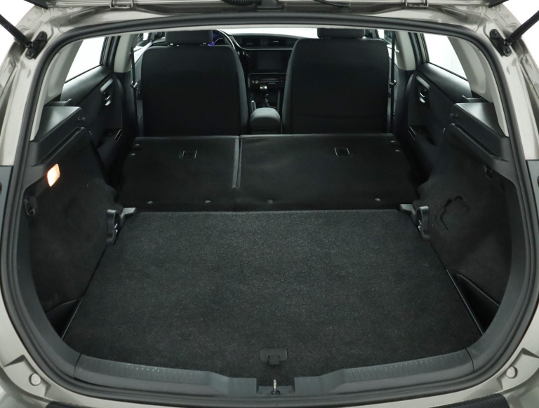 Toyota Auris - 1.2T Aspiration 25