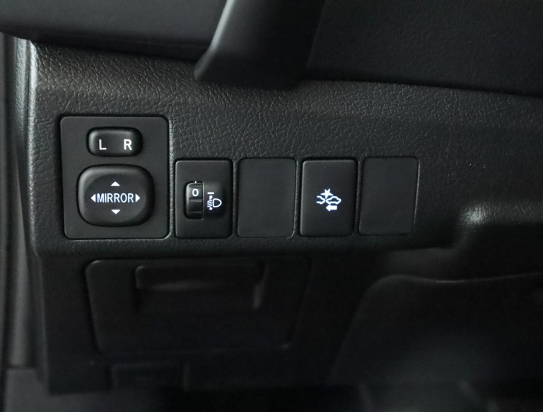 Toyota Auris - 1.2T Aspiration 28