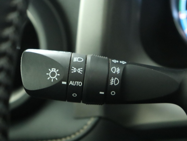 Toyota RAV4 - 2.5 Hybrid AWD Executive Business 32