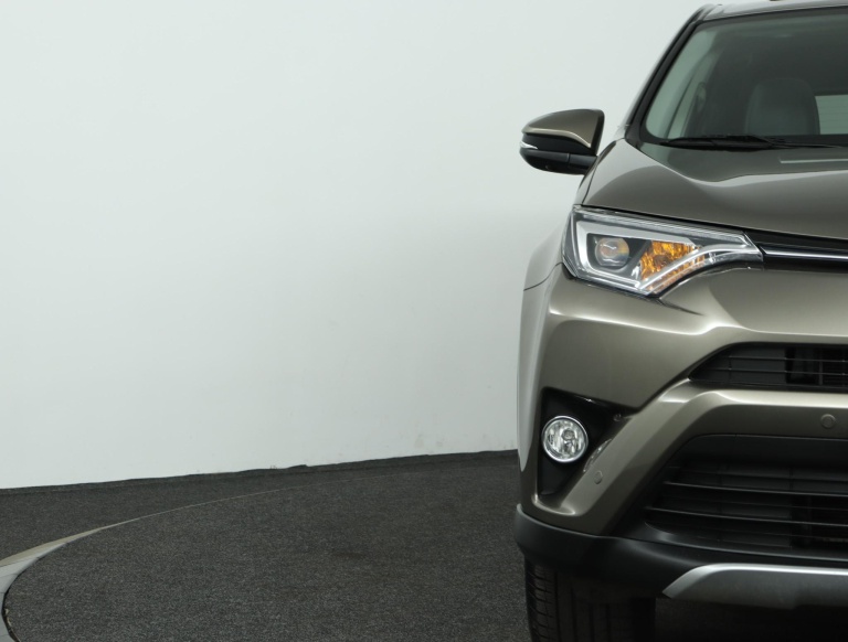 Toyota RAV4 - 2.5 Hybrid AWD Executive Business 37