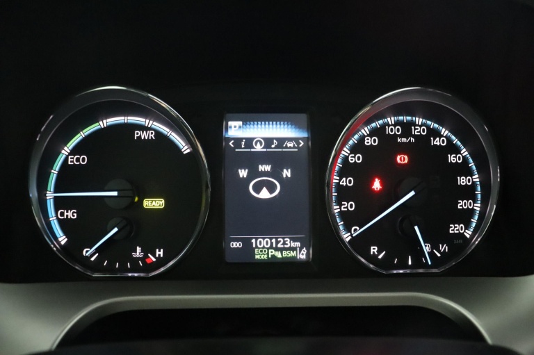 Toyota RAV4 - 2.5 Hybrid AWD Executive Business 74