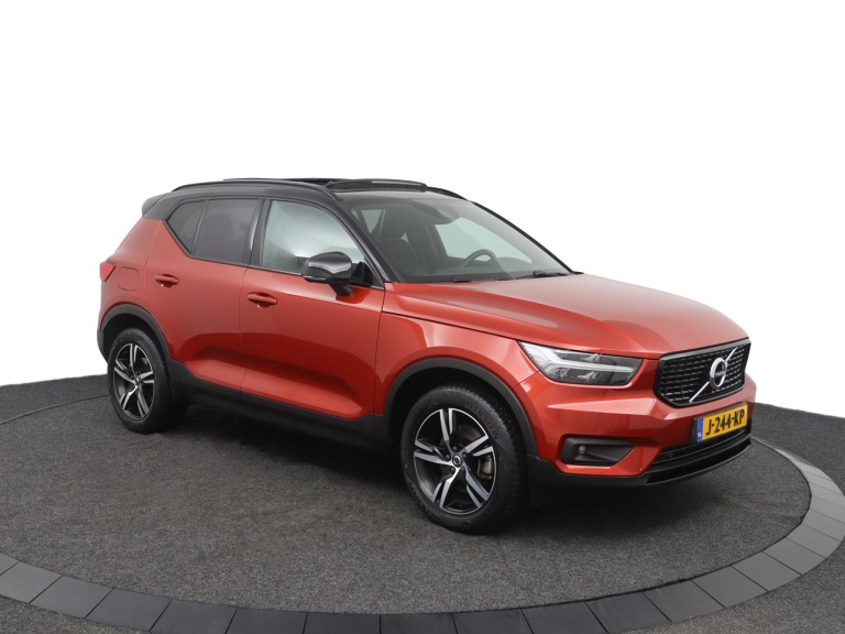 Volvo XC40 - 2.0 B4 R-Design 2