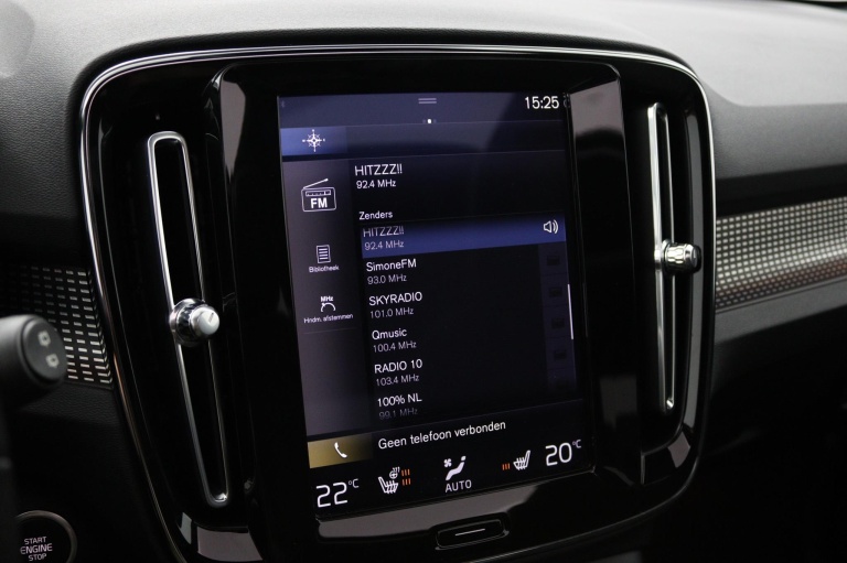 Volvo XC40 - 2.0 B4 R-Design 23