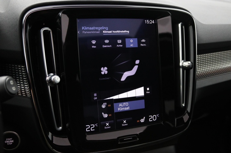 Volvo XC40 - 2.0 B4 R-Design 24