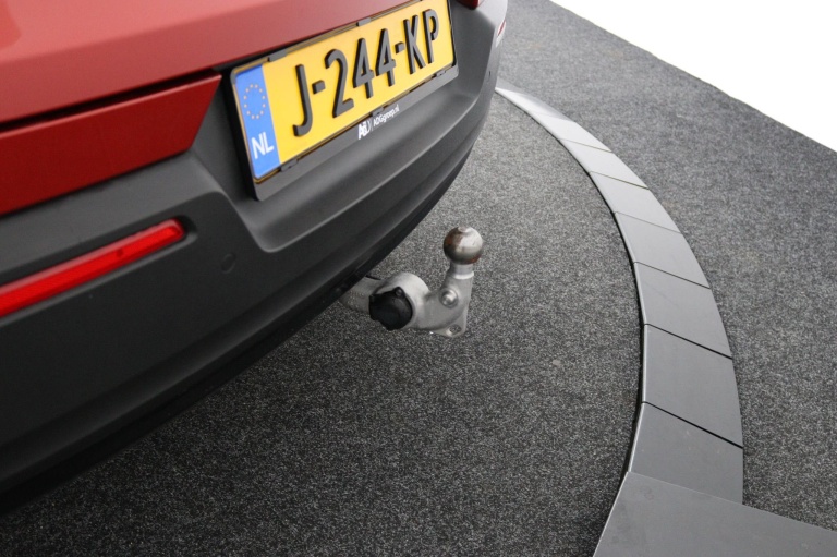 Volvo XC40 - 2.0 B4 R-Design 47