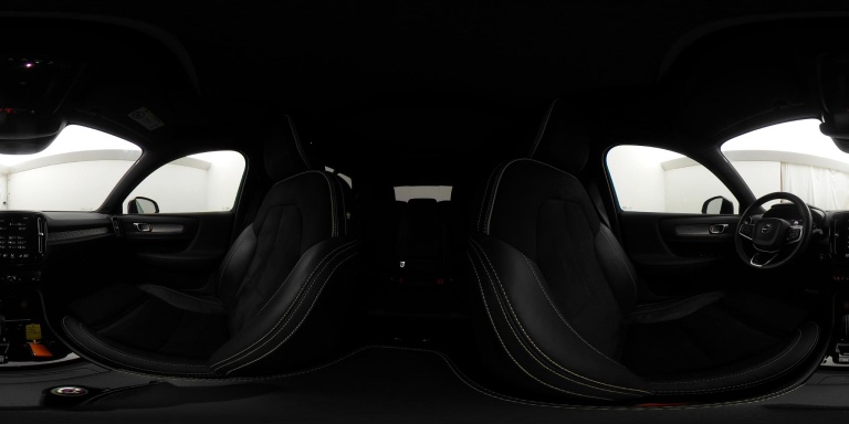 Volvo XC40 - 2.0 B4 R-Design 53