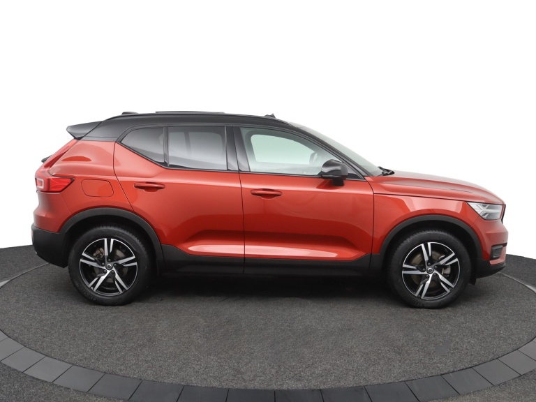 Volvo XC40 - 2.0 B4 R-Design 6