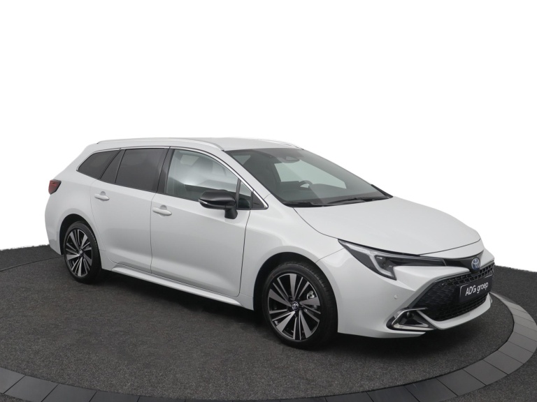 Toyota Corolla - Hybrid 140 Dynamic 12