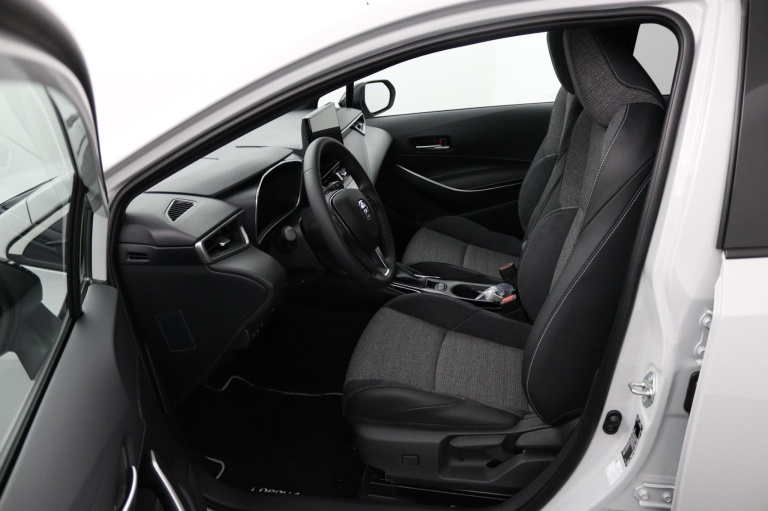 Toyota Corolla - Hybrid 140 Dynamic 14