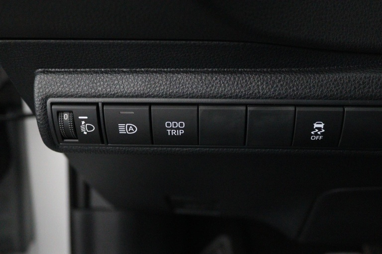 Toyota Corolla - Hybrid 140 Dynamic 27