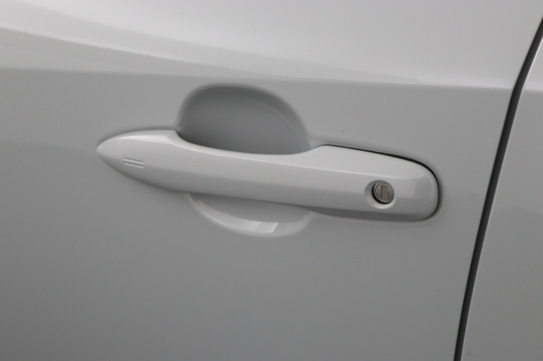 Toyota Corolla - Hybrid 140 Dynamic 33