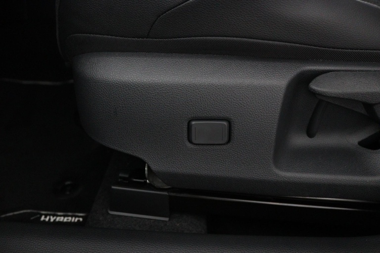 Toyota Corolla - Hybrid 140 Dynamic 34