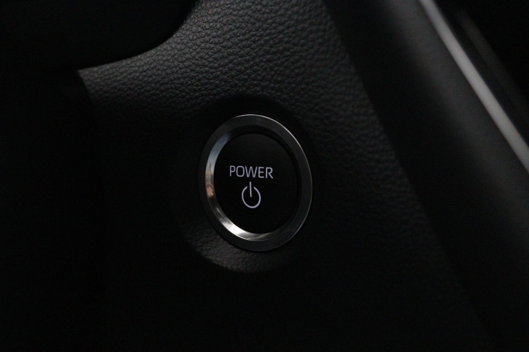 Toyota Corolla - Hybrid 140 Dynamic 36