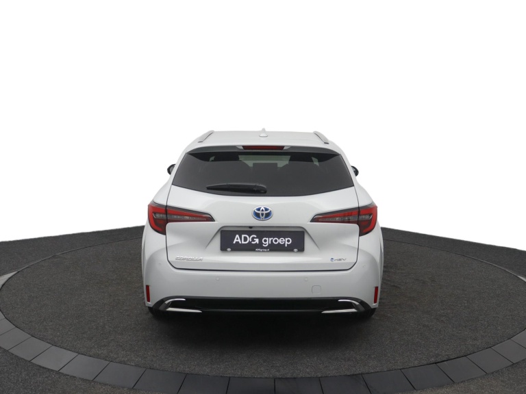 Toyota Corolla - Hybrid 140 Dynamic 38