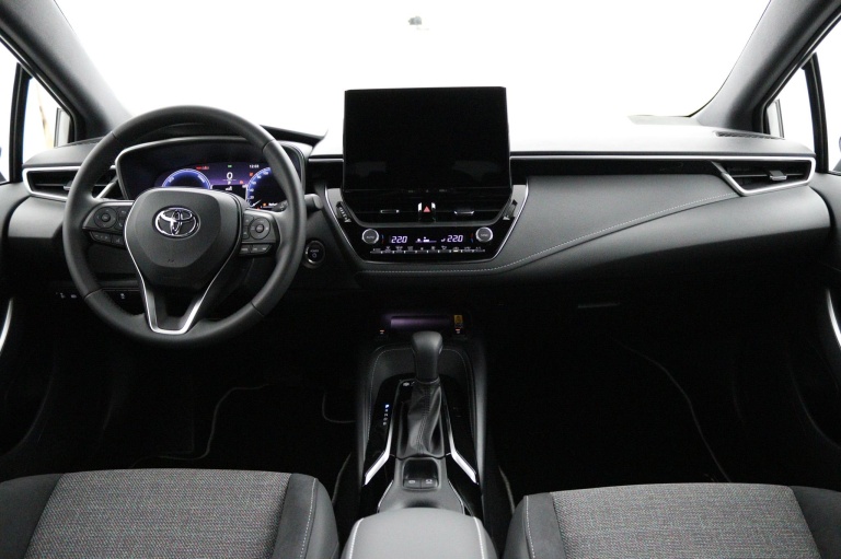 Toyota Corolla - Hybrid 140 Dynamic 4