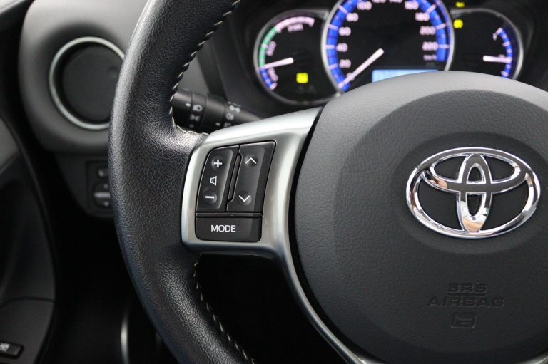Toyota Yaris - 1.5 Hybrid Lease 19