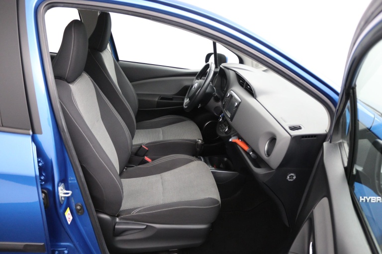 Toyota Yaris - 1.5 Hybrid Lease 22