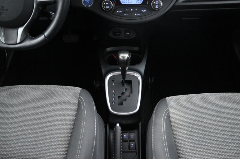 Toyota Yaris - 1.5 Hybrid Lease 26