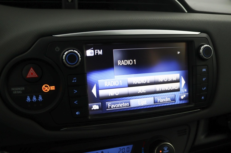 Toyota Yaris - 1.5 Hybrid Lease 8