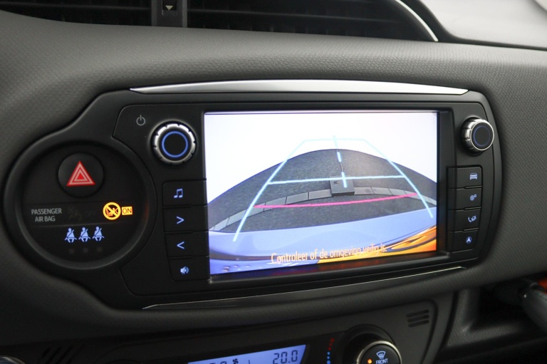 Toyota Yaris - 1.5 Hybrid Lease 9