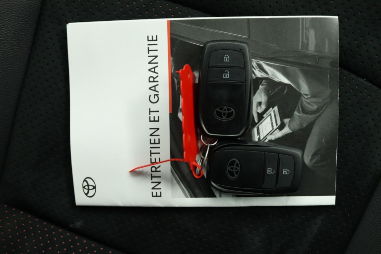 Toyota Yaris - 1.5 Hybrid GR Sport 11