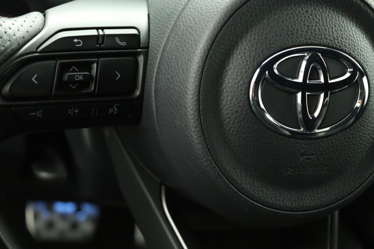 Toyota Yaris - 1.5 Hybrid GR Sport 19