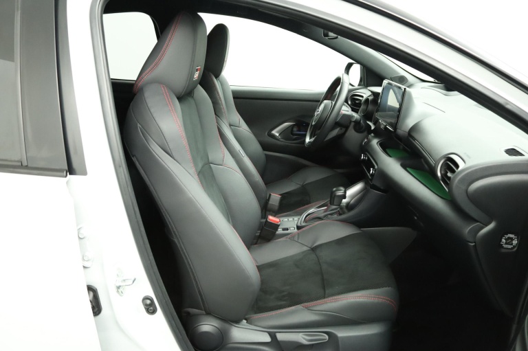 Toyota Yaris - 1.5 Hybrid GR Sport 22