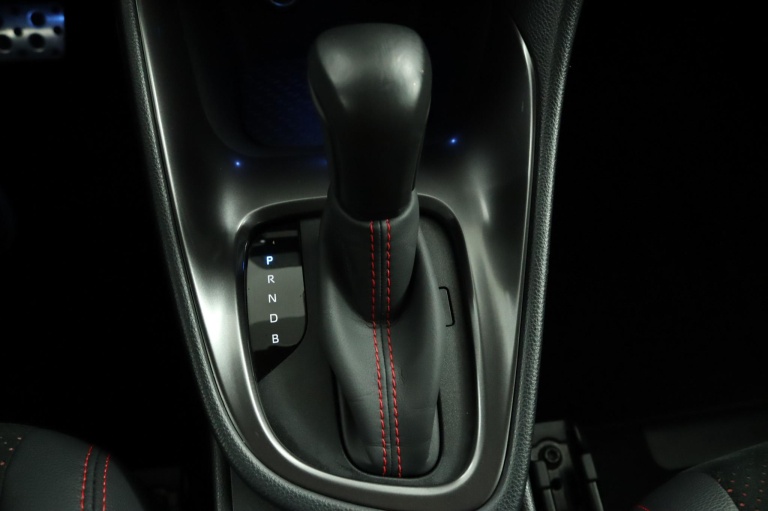 Toyota Yaris - 1.5 Hybrid GR Sport 27