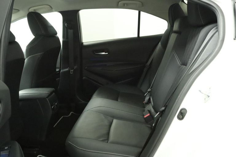 Toyota Corolla - 1.8 Hybrid Executive 18