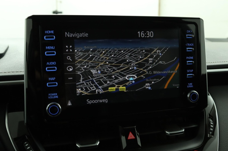 Toyota Corolla - 1.8 Hybrid Executive 28