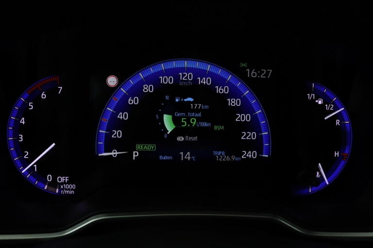 Toyota Corolla - 1.8 Hybrid Executive 47