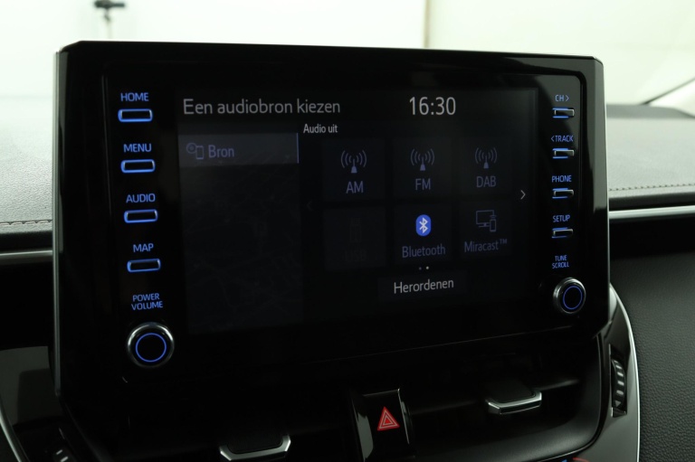 Toyota Corolla - 1.8 Hybrid Executive 56