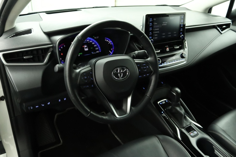 Toyota Corolla - 1.8 Hybrid Executive 64