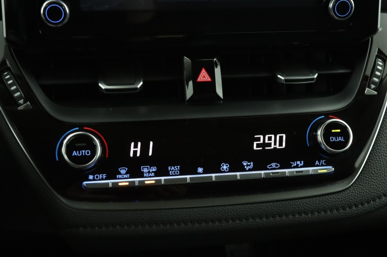 Toyota Corolla - 1.8 Hybrid Executive 7