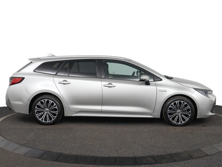 Toyota Corolla - 2.0 High Power Hybrid First Edition 13