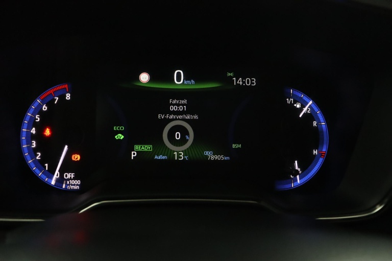 Toyota Corolla - 2.0 High Power Hybrid First Edition 55