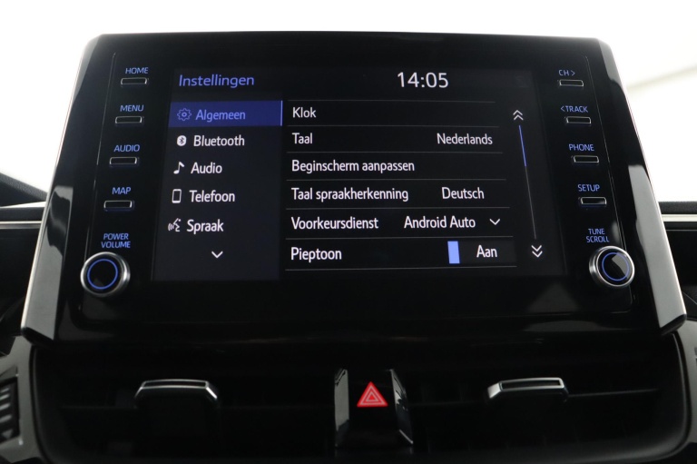 Toyota Corolla - 2.0 High Power Hybrid First Edition 61