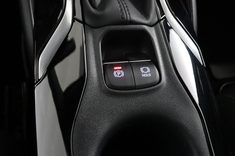 Toyota Corolla - 2.0 High Power Hybrid First Edition 64