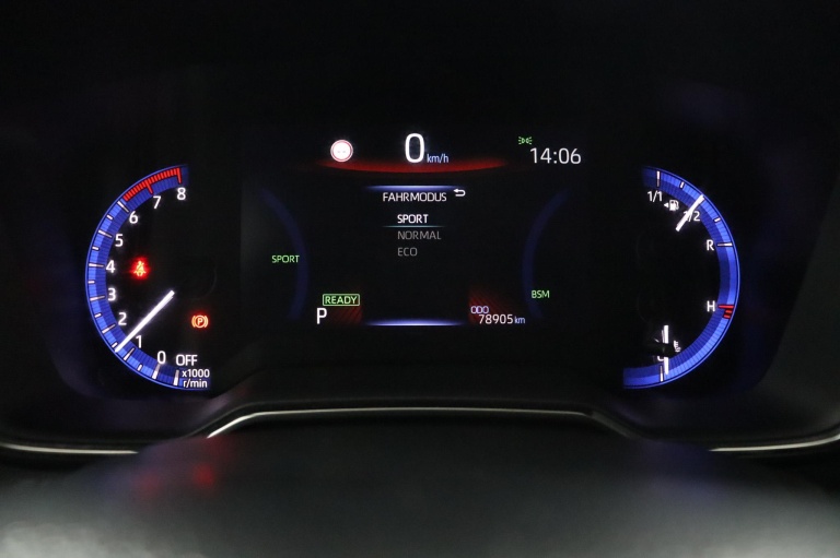 Toyota Corolla - 2.0 High Power Hybrid First Edition 65