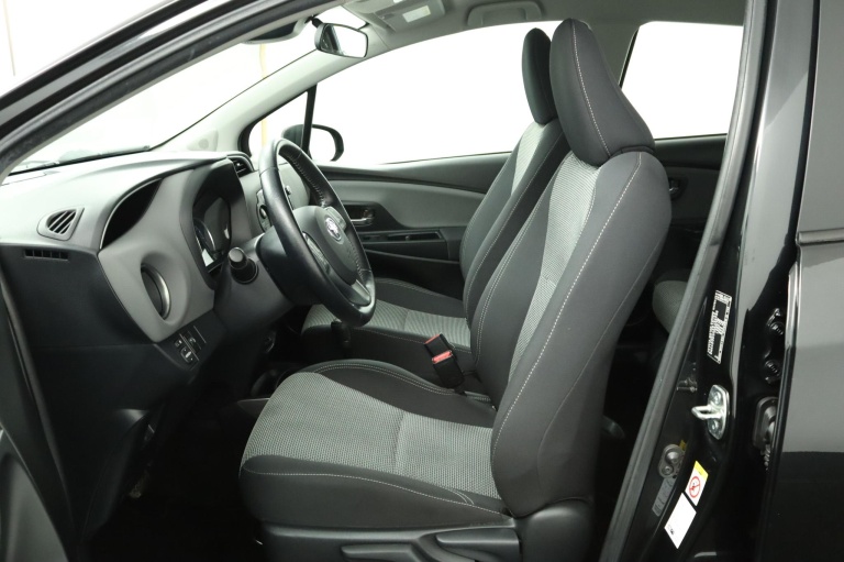 Toyota Yaris - 1.5 Hybrid Trend 17