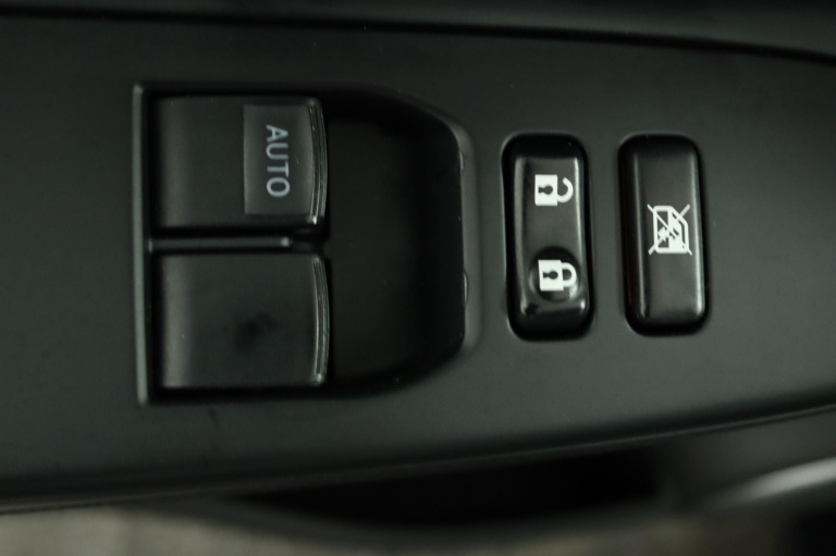 Toyota Yaris - 1.5 Hybrid Trend 28