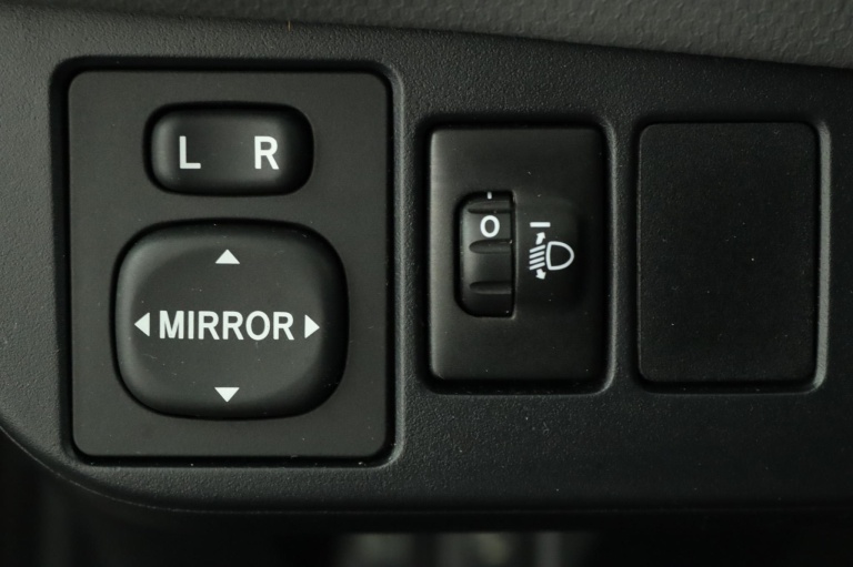 Toyota Yaris - 1.5 Hybrid Trend 29