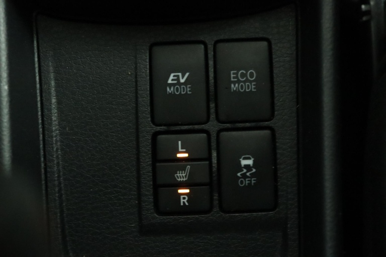 Toyota Yaris - 1.5 Hybrid Trend 32