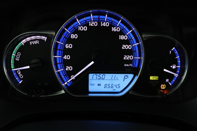 Toyota Yaris - 1.5 Hybrid Trend 47