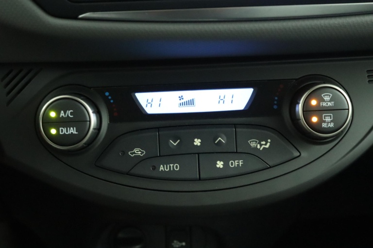 Toyota Yaris - 1.5 Hybrid Trend 7