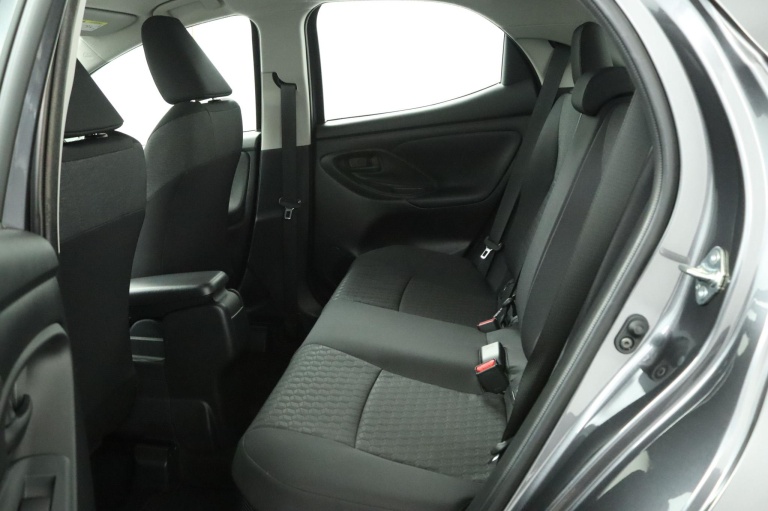 Toyota Yaris - 1.5 Hybrid Dynamic 18