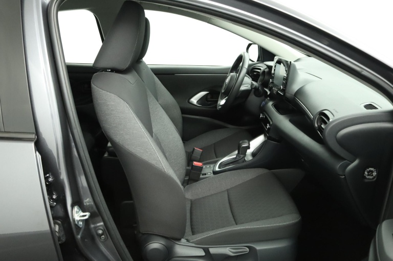 Toyota Yaris - 1.5 Hybrid Dynamic 22