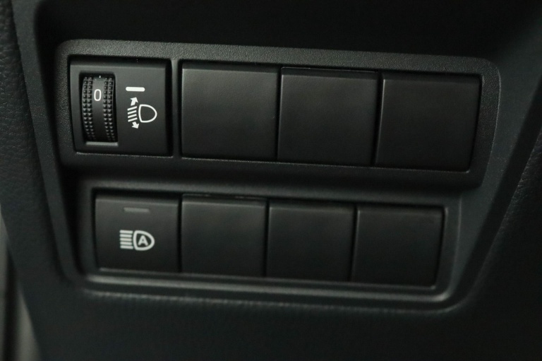 Toyota Yaris - 1.5 Hybrid Dynamic 29