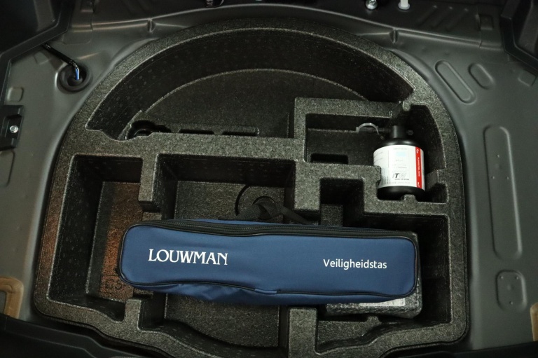 Toyota Yaris - 1.5 Hybrid Dynamic 33